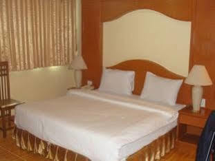 U Tai Tip Guest House Phuket Exterior foto